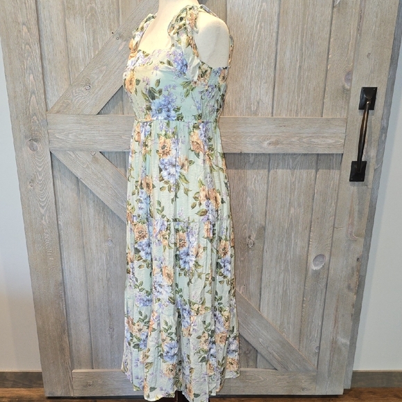 Floral Maxi Dress with Tie Straps - Picture 5 of 13
